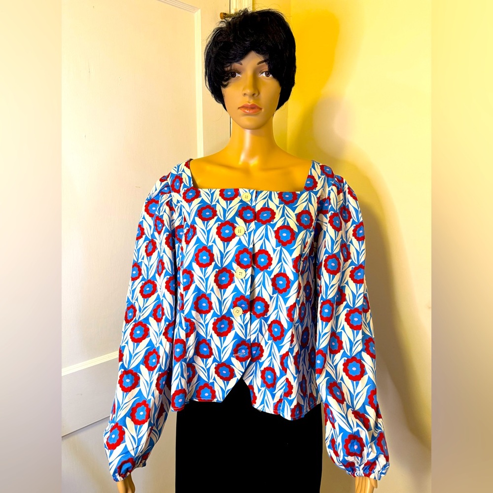 NWOT - SHEIN in Curve Floral Sleeve Blouse - Size 1XL